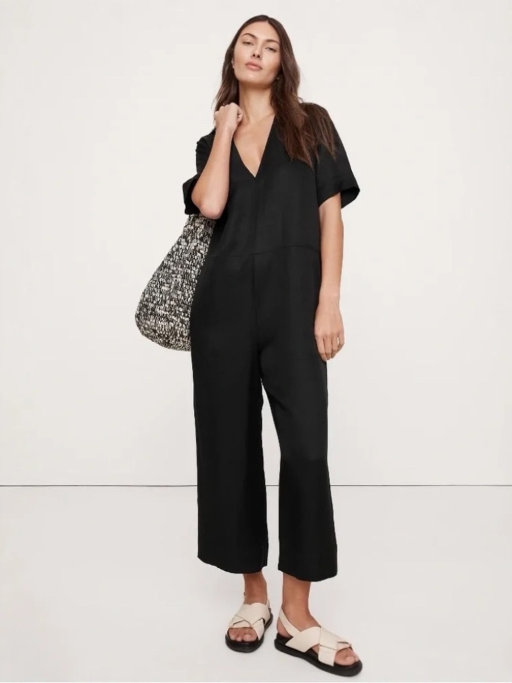 Banana Republic VISCOSE-LINEN WIDE-LEG JUMPSUIT // Black